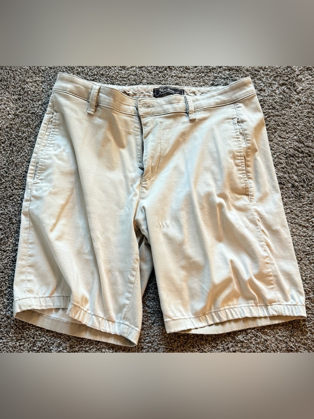 Heritage Men's Light Khaki Flat-Front Shorts